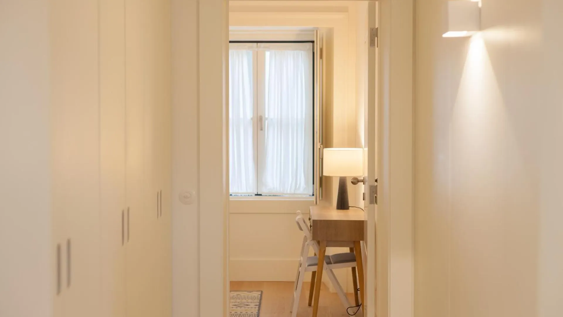 Flh Downtown Central Stylish Apartment Lisbon