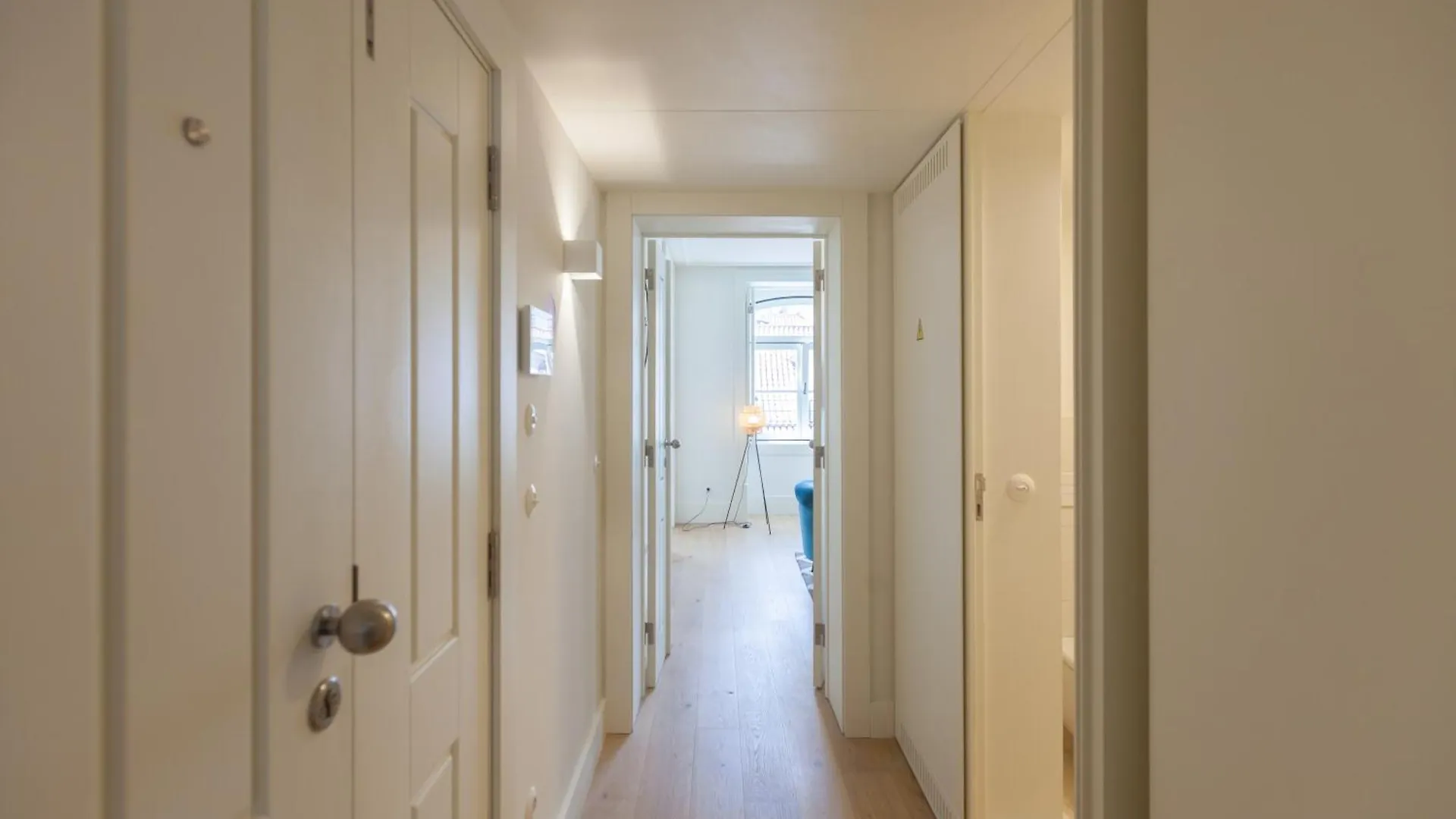 Flh Downtown Central Stylish Apartment Lisbon